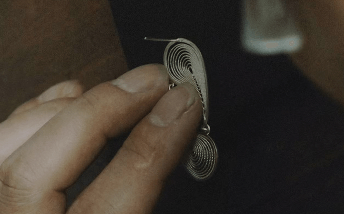 沈谦谦手造掐丝艺术